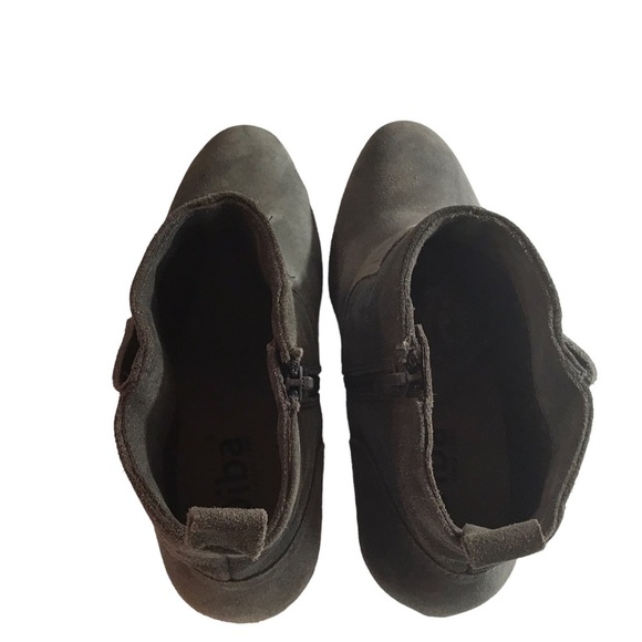 DIBA Sofia Gray Suede Leather Ankle Booties 8.5 NEW - Picture 6 of 13